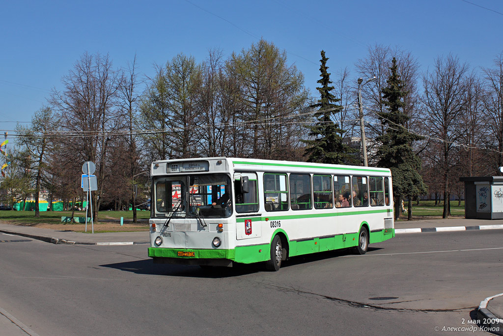 Moskwa, LiAZ-5256.25 Nr 08316