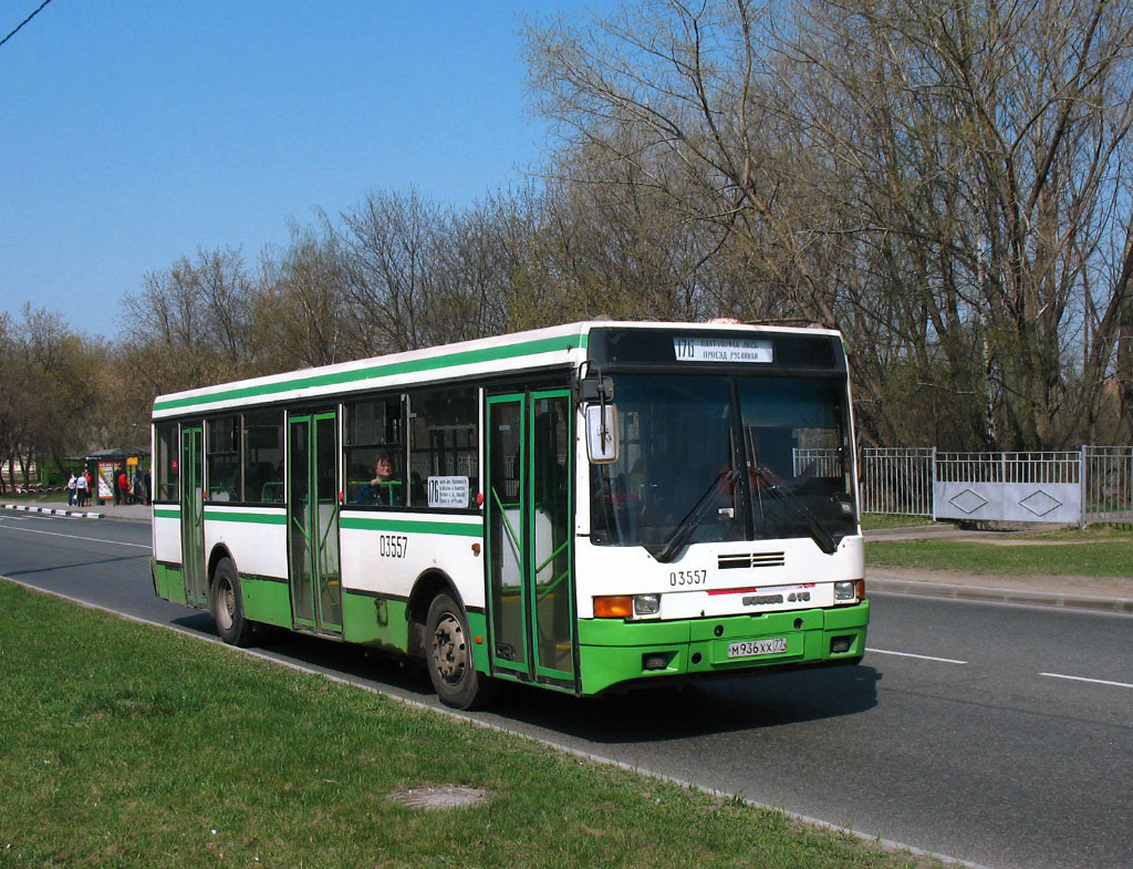 Moskwa, Ikarus 415.33 Nr 03557