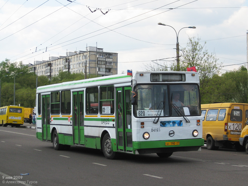 Москва, ЛиАЗ-5256.25 № 04165