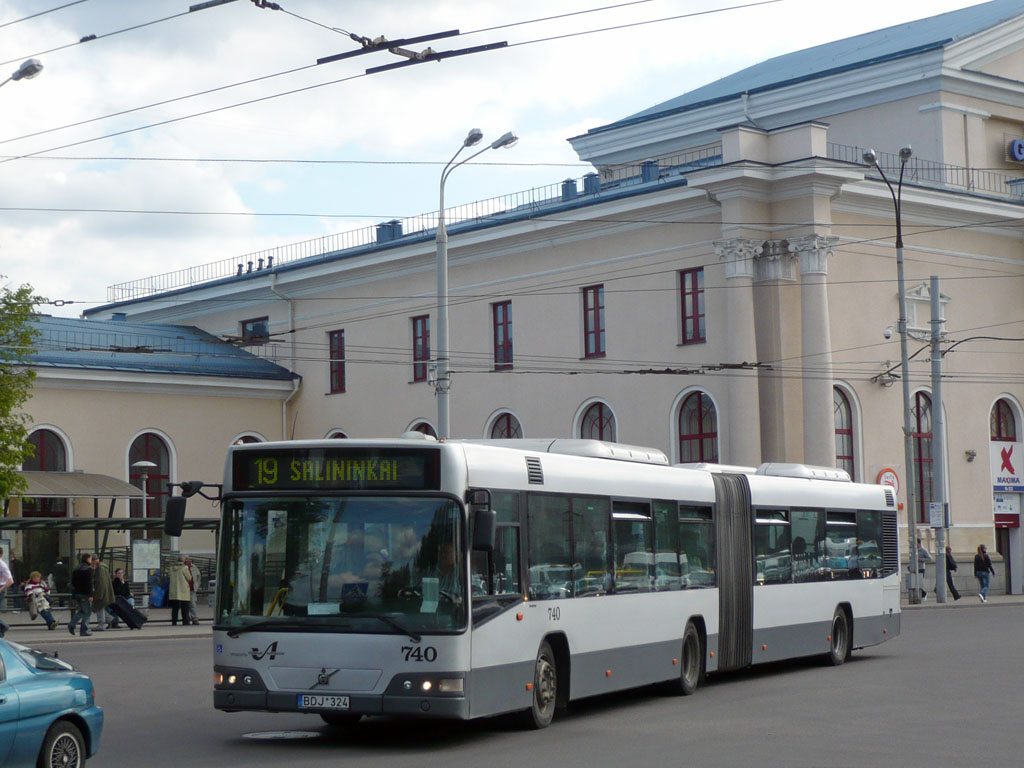 Литва, Volvo 7700A № 740