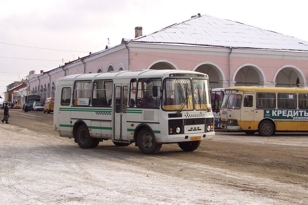 Маршрутка вышние волочки. Вышний волочёк авьобусы. Автобусы Вышний Волочек. Автобусы в Вышнем Волочке. Автобусы в Волочек.