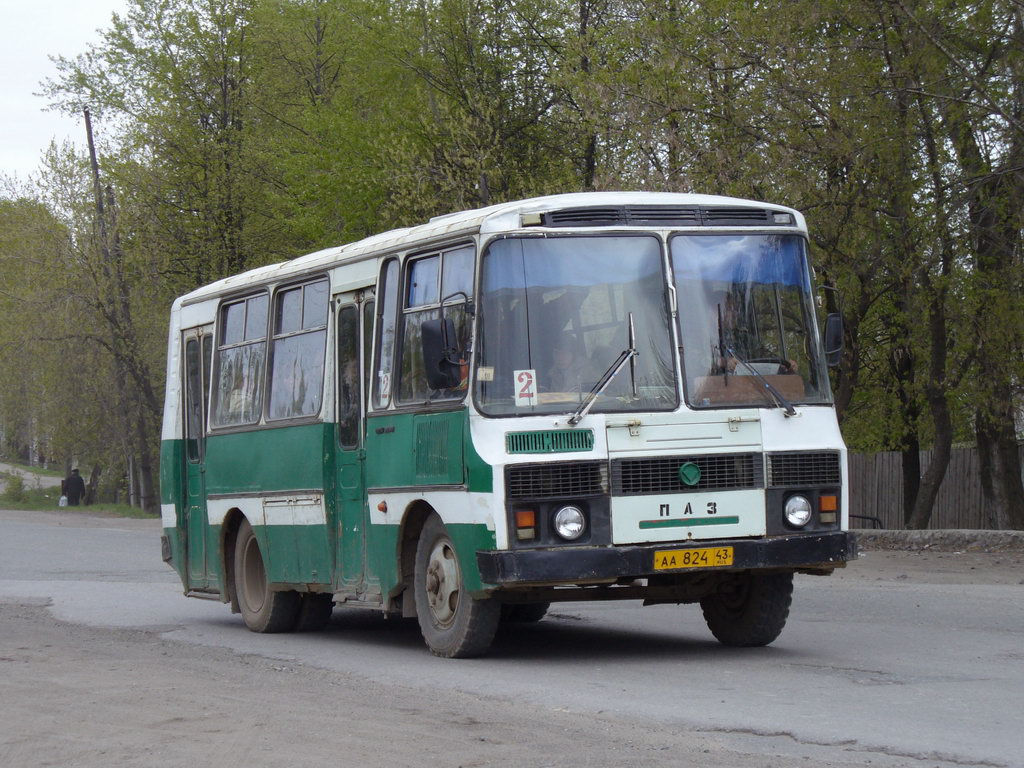 Kirov region, PAZ-3205 (00) # АА 824 43