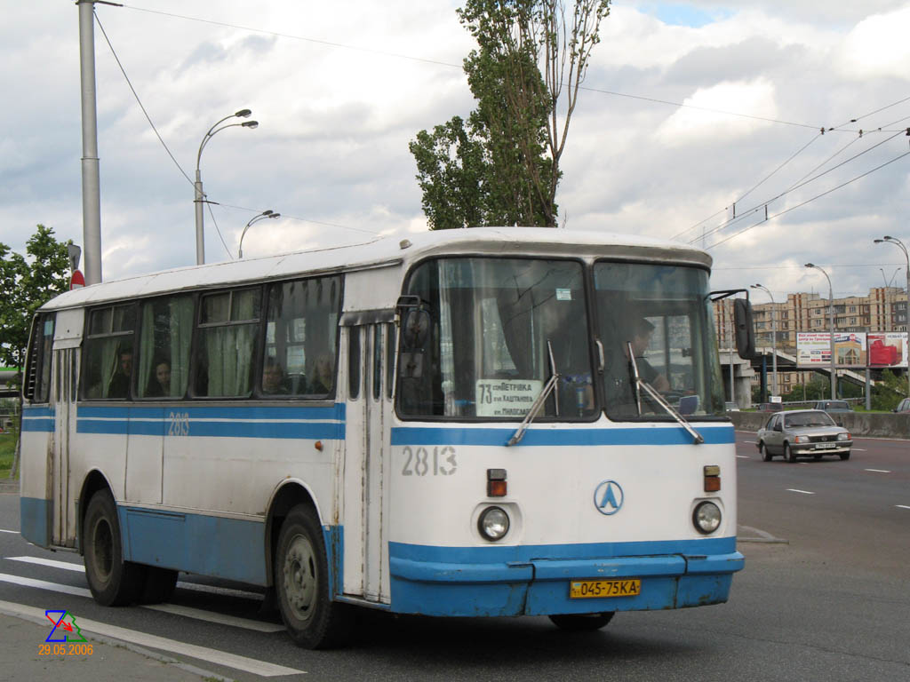 Kiew, LAZ-695N Nr. 2813