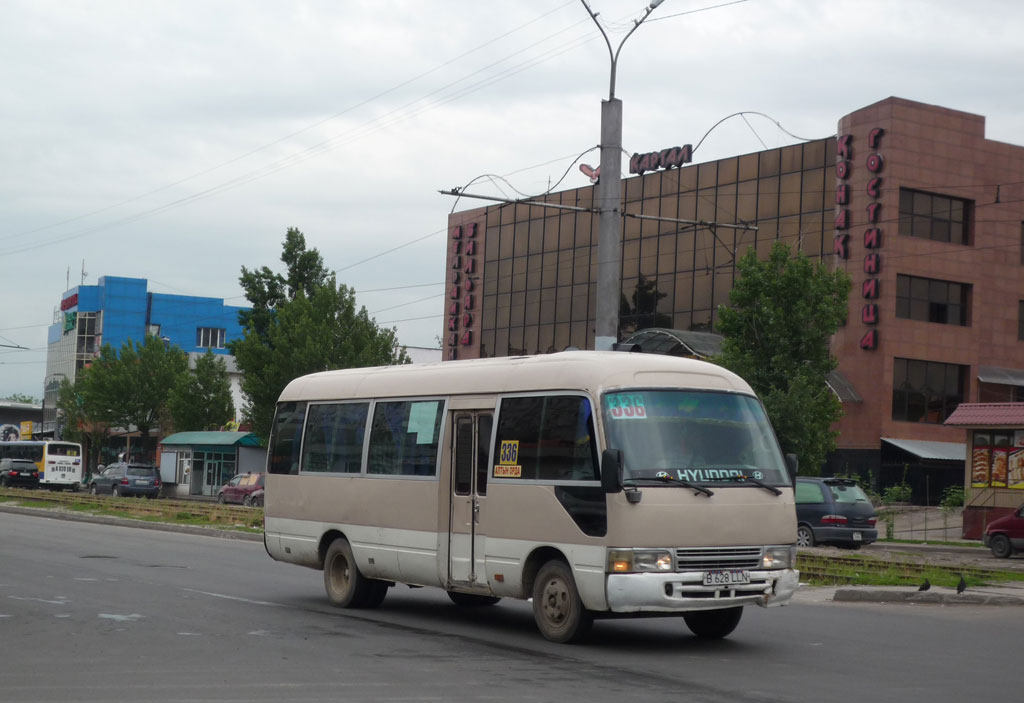 Алматинская область, Huaxi CDL6700C1 № B 628 LLN