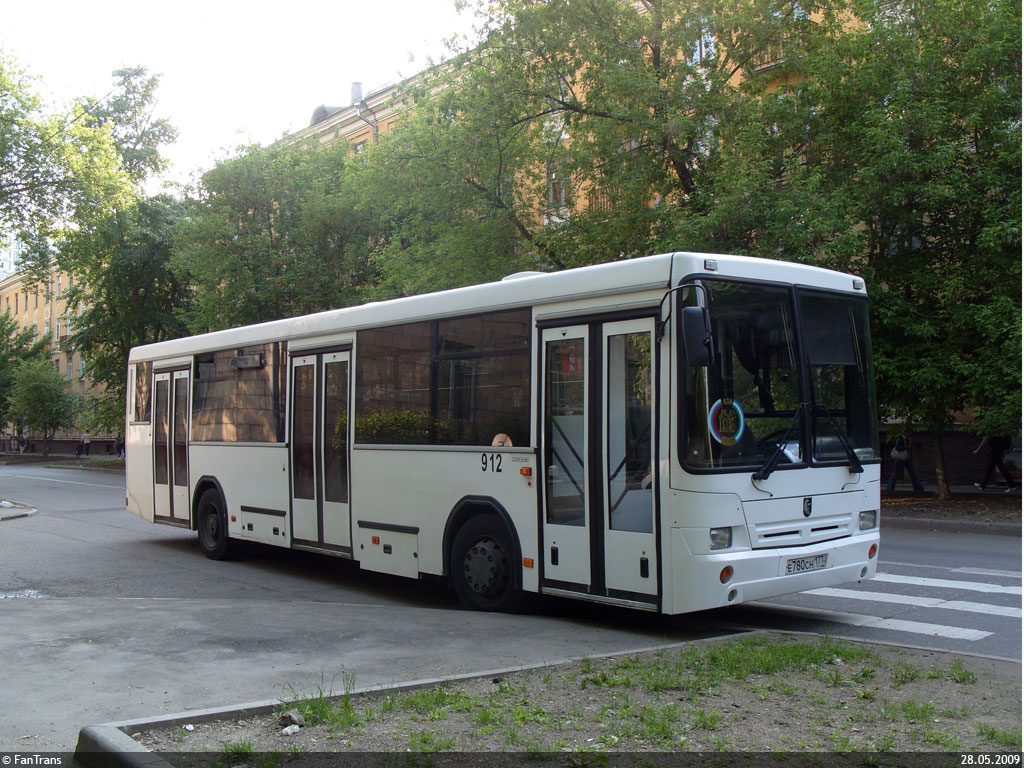 Moskva, NefAZ-5299-10-15 č. 912