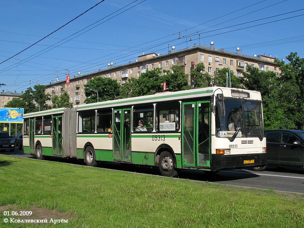 Москва, Ikarus 435.17 № 09313