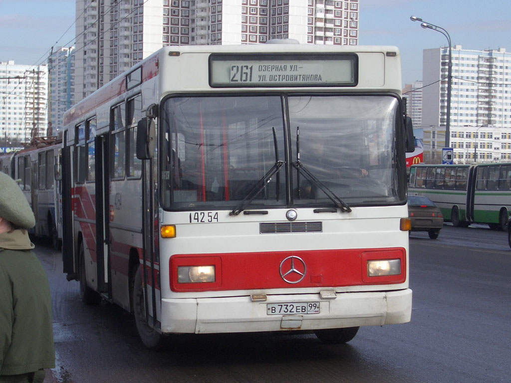 Москва, Mercedes-Benz O325 № 14254