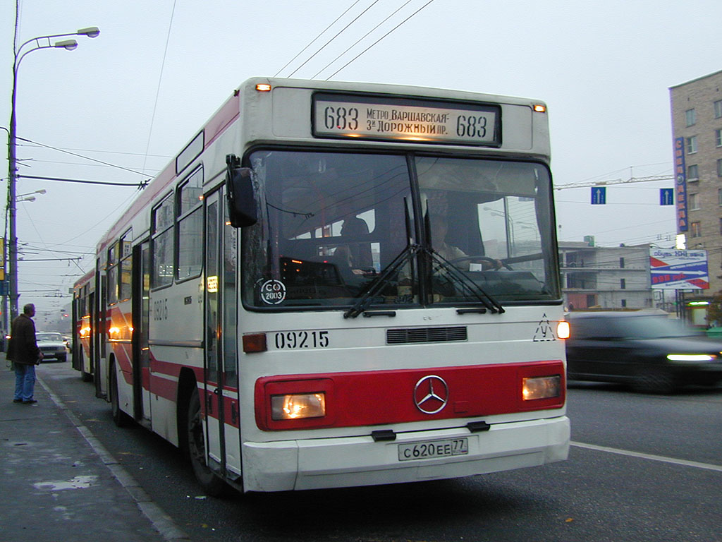 Москва, Mercedes-Benz O325 № 09215