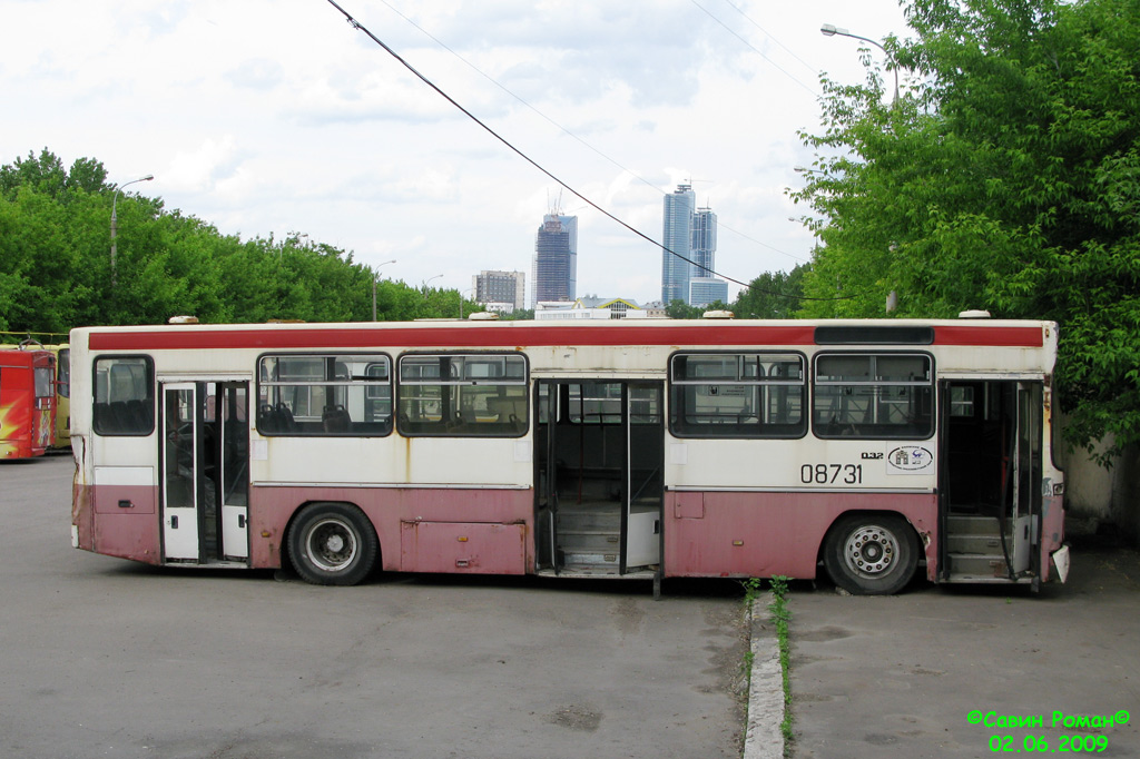 Москва, Mercedes-Benz O325 № 08731