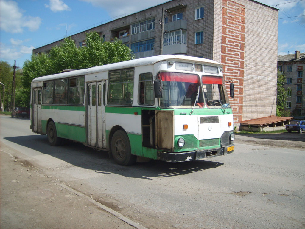 Свердловская область, ЛиАЗ-677М (ЯАЗ) № 010