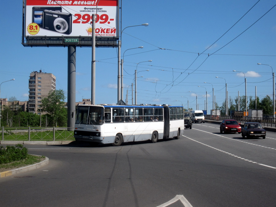 Sankt Petersburg, Ikarus 280.33O Nr. 2114