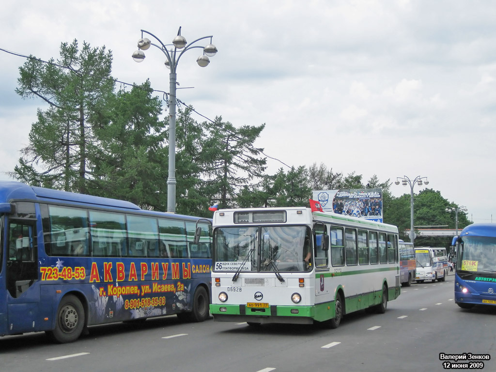 Москва, ЛиАЗ-5256.25 № 06928