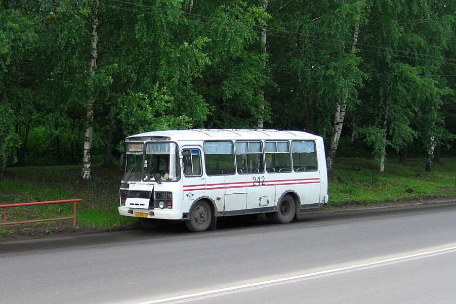 Yaroslavl region, PAZ-3205-110 Nr. 242