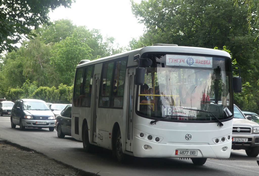 Кыргызстан, Yaxing JS6811GH № 4877 BB