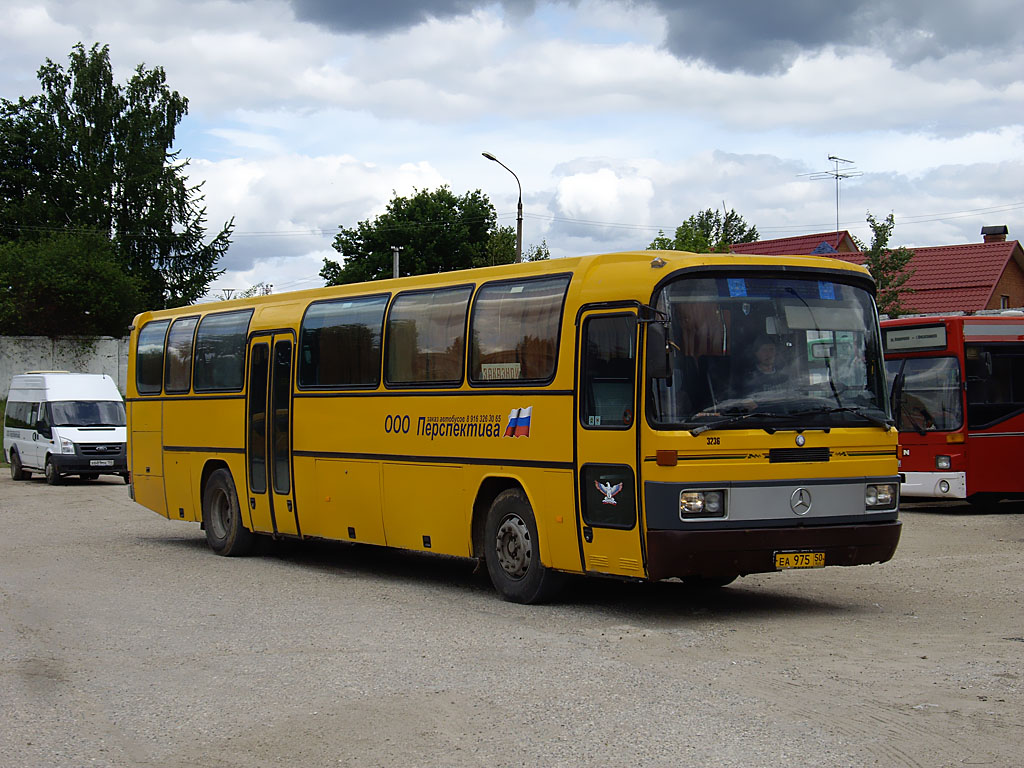 Московская область, Mercedes-Benz O303-15KHP-L № ЕА 975 50