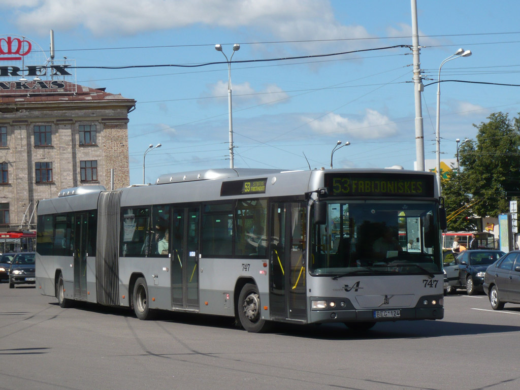 Литва, Volvo 7700A № 747