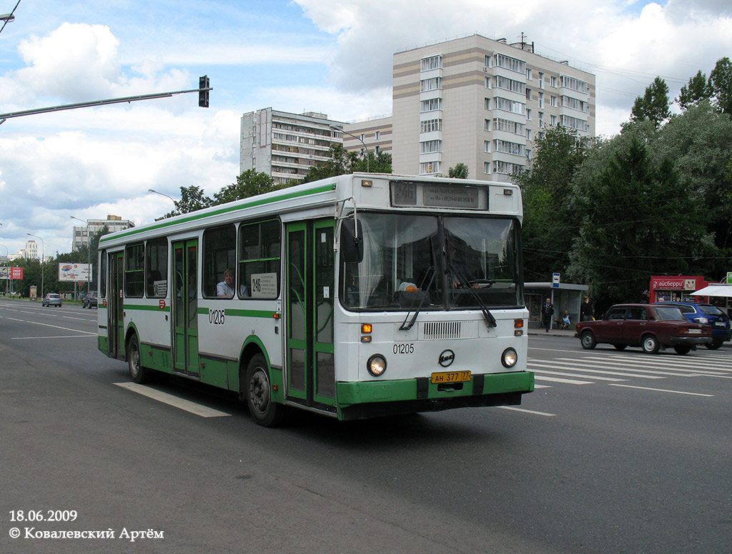 Moscow, LiAZ-5256.25 # 01205