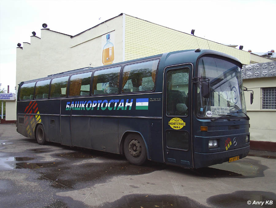 Башкортостан, Mercedes-Benz O303-15RHD № АУ 811 02