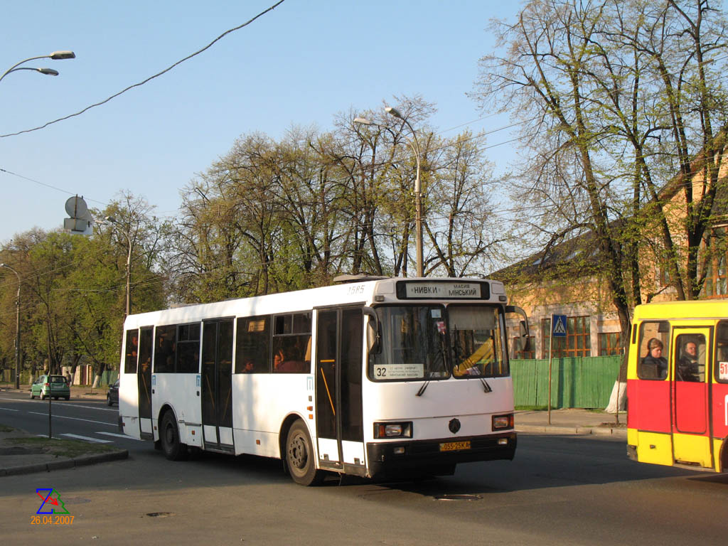 Киев, ЛАЗ-5252R0 № 1585