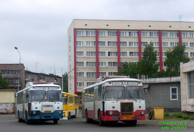 Свердловская область, ЛиАЗ-677М (ТоАЗ) № 741; Свердловская область, ЛиАЗ-677М (ТоАЗ) № 280; Свердловская область — Автовокзалы, конечные станции и остановки