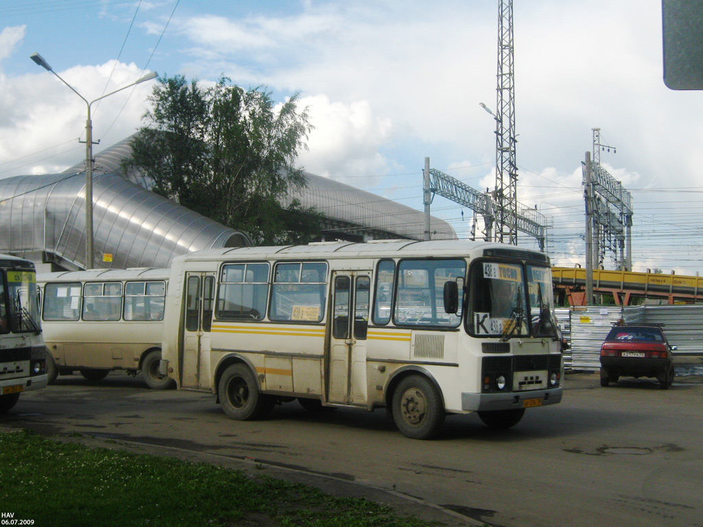 Ленинградская область, ПАЗ-32054-07 № 1951