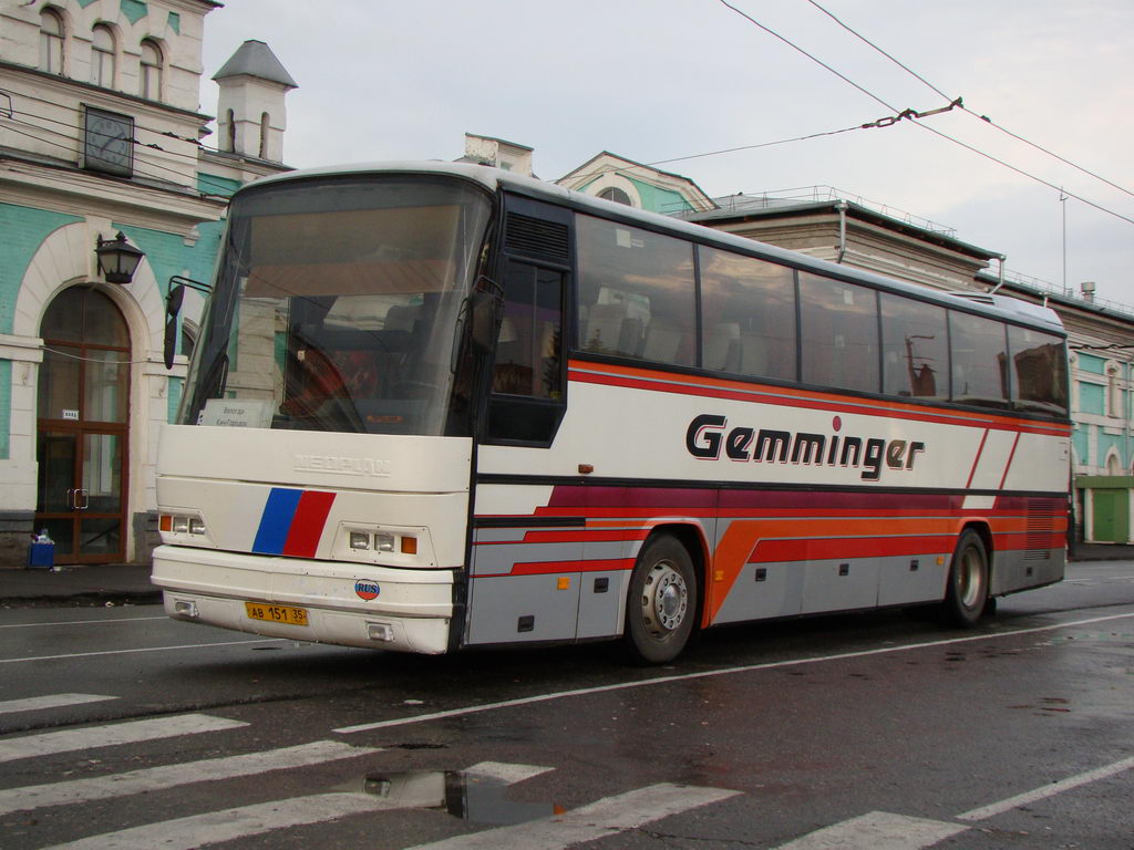 Вологодская область, Neoplan N316SHD Transliner № АВ 151 35