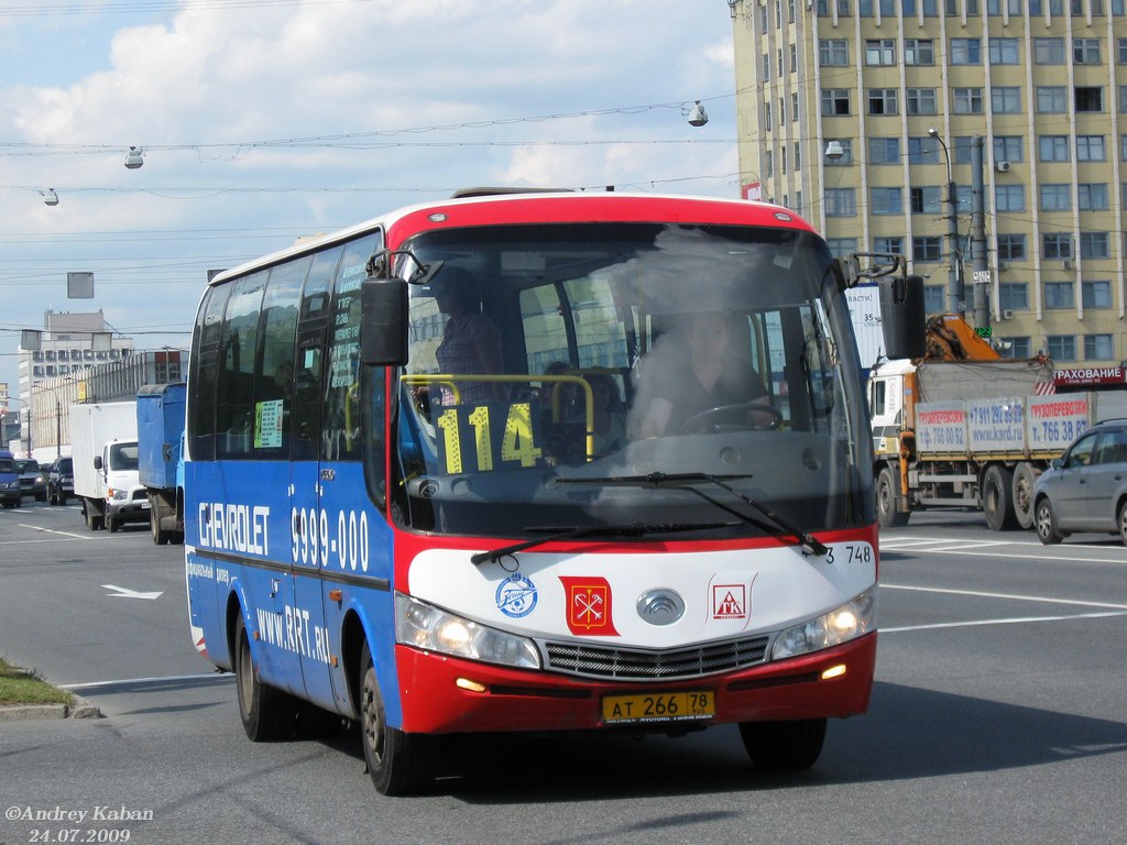 Sankt Peterburgas, Yutong ZK6737D Nr. n748