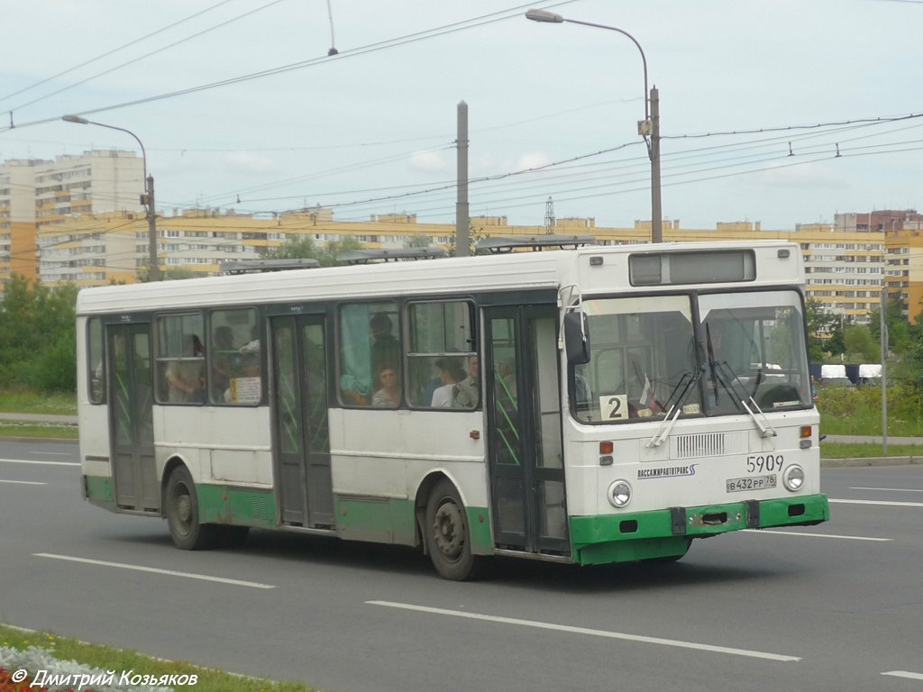 Санкт-Петербург, ЛиАЗ-5256.25 № 5909