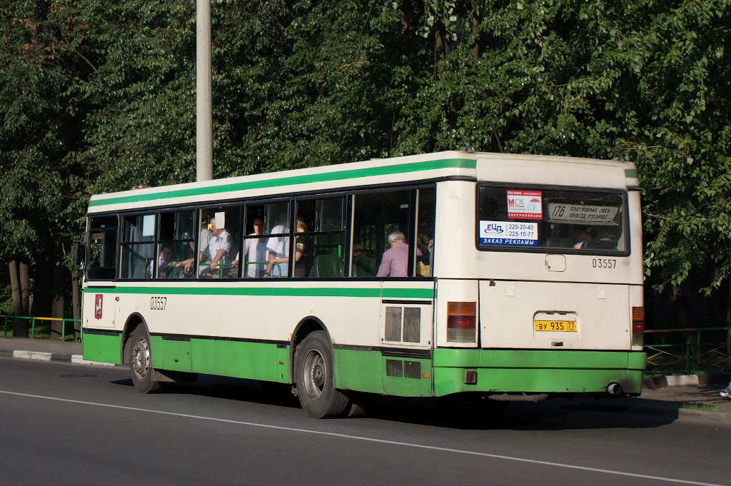 Moscow, Ikarus 415.33 # 03557