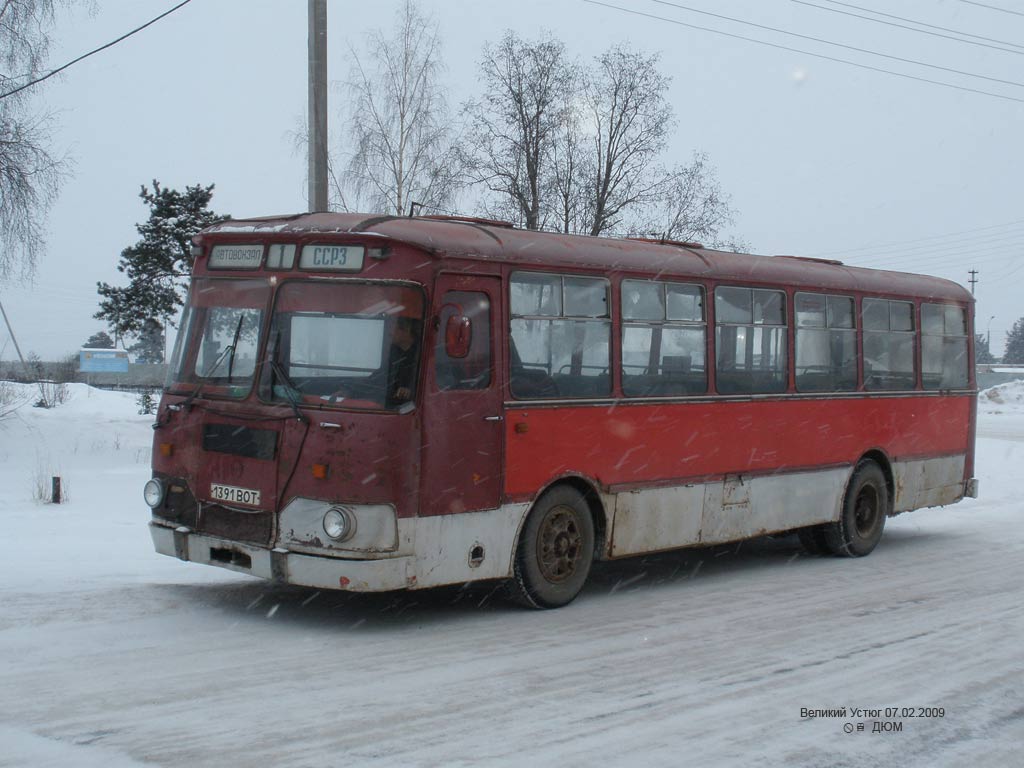 Вологодская область, ЛиАЗ-677М № 102