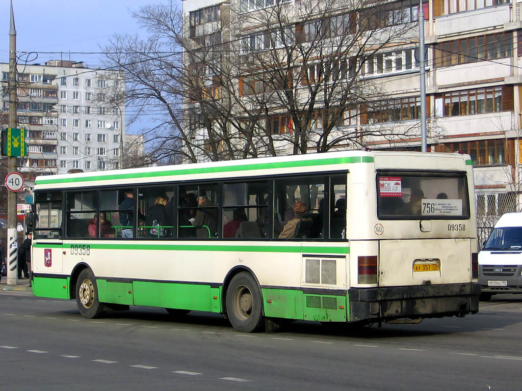 Москва, Ikarus 415.33 № 09358