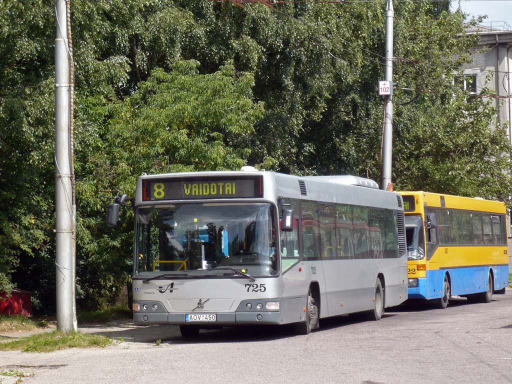 Литва, Volvo 7700 № 725