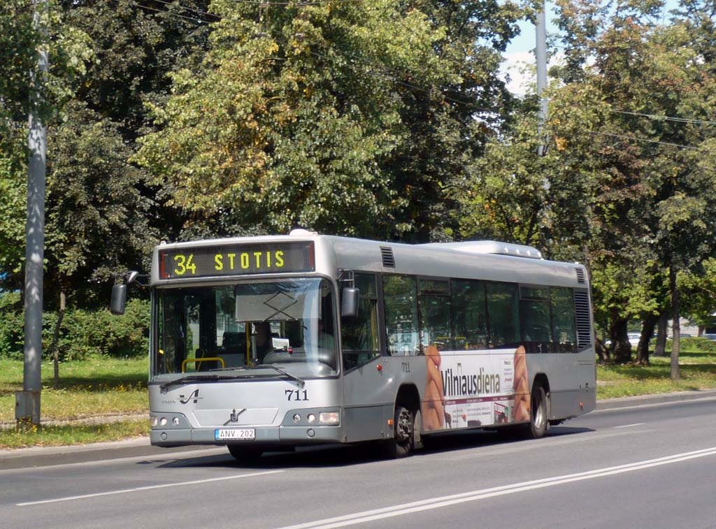 Литва, Volvo 7700 № 711