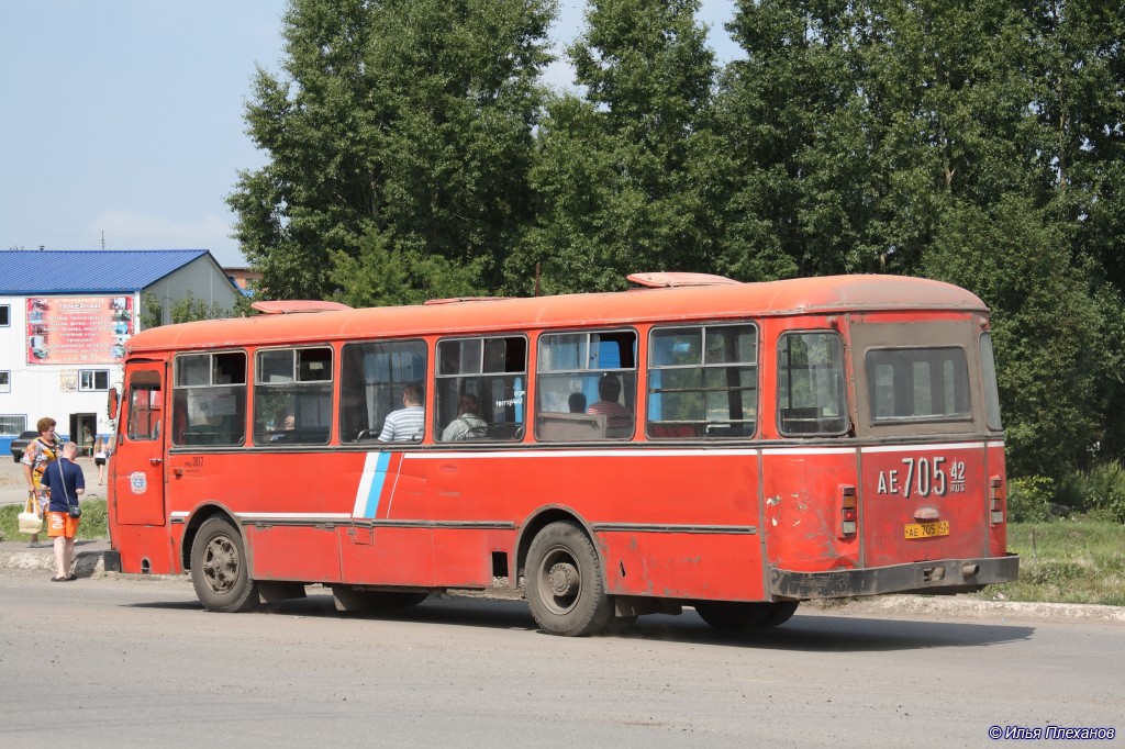 Кемеровская область - Кузбасс, ЛиАЗ-677М № АЕ 705 42