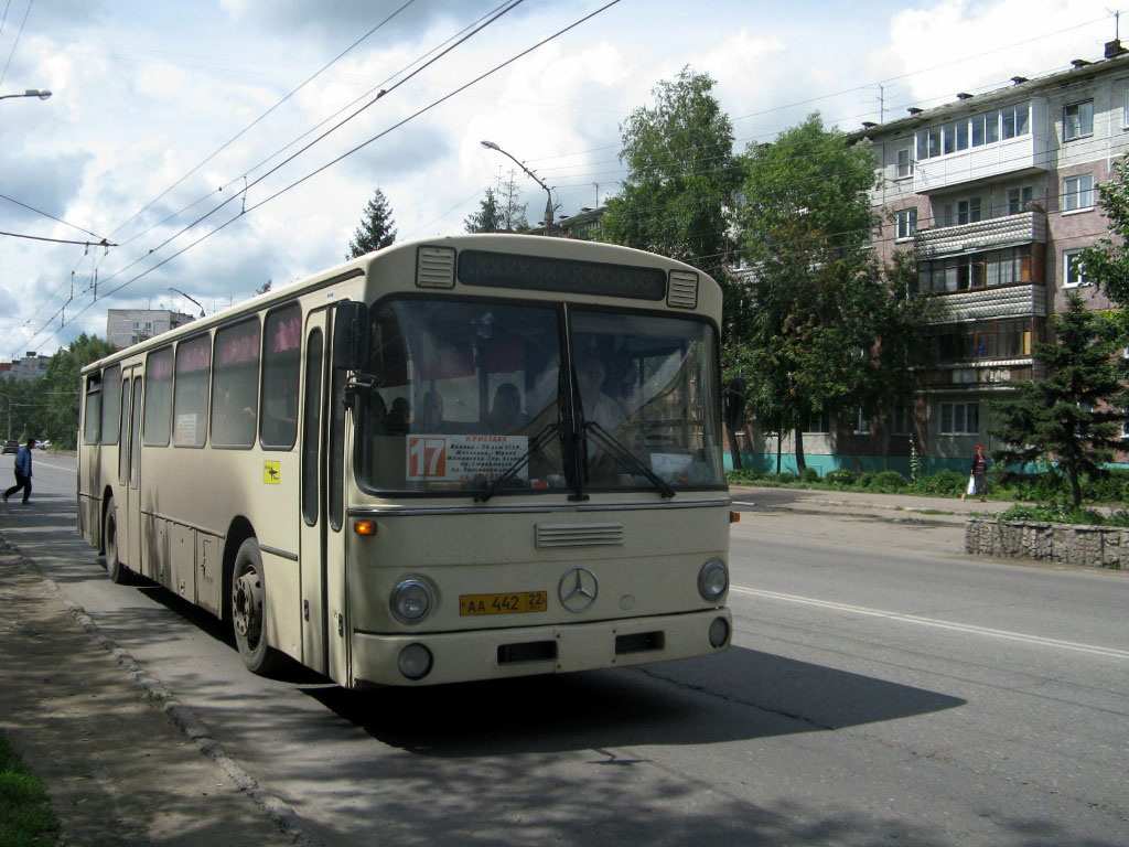 Алтайский край, Mercedes-Benz O307 № АА 442 22