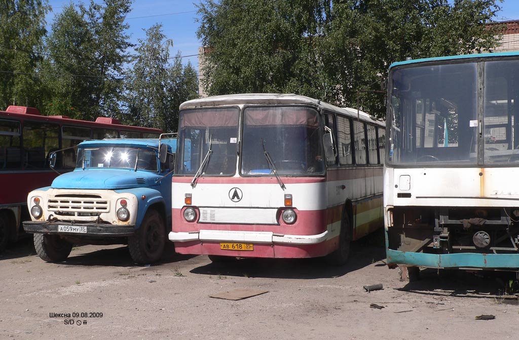 Вологодская область, Ikarus 250.59 № 503; Вологодская область, ЛАЗ-699Р № 501; Вологодская область, Ikarus 260 № 515