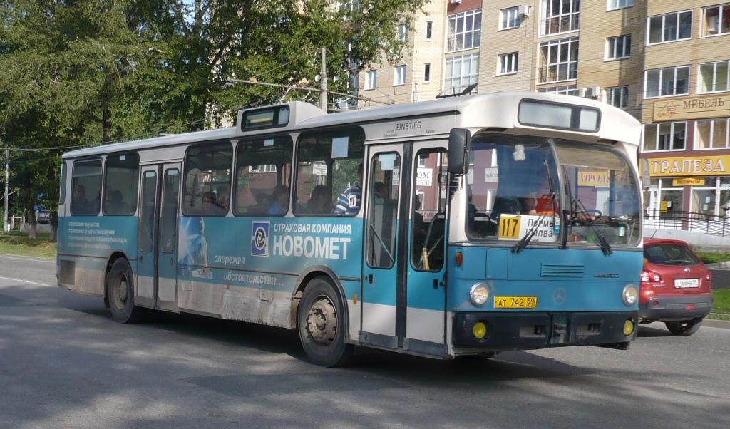 Пермский край, Mercedes-Benz O305 № АТ 742 59