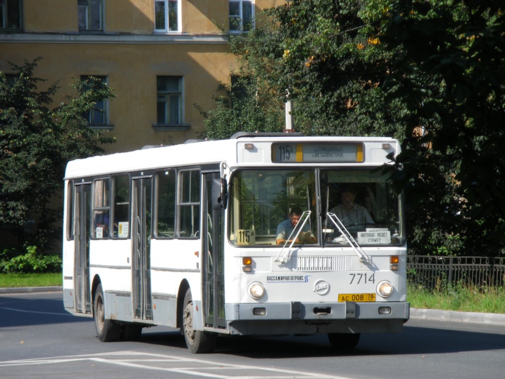 Санкт-Петербург, ЛиАЗ-5256.25 № 7714