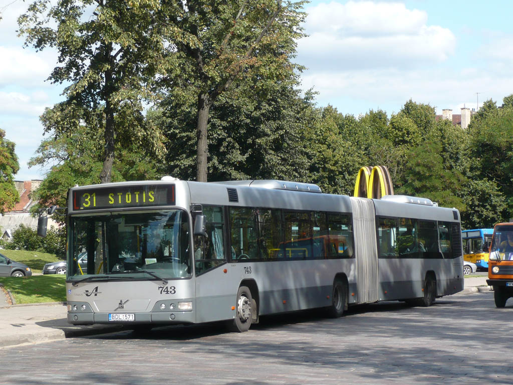 Литва, Volvo 7700A № 743