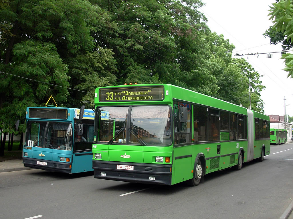 Автобус 301 изменения. МАЗ 105.065. Автобус МАЗ 105 065. Сочлененный МАЗ-105. МАЗ 105 065 2009.
