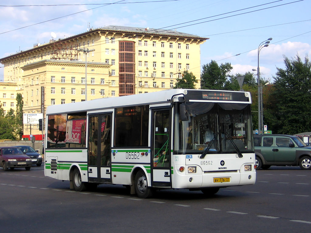 Москва, ПАЗ-3237-01 № 06562