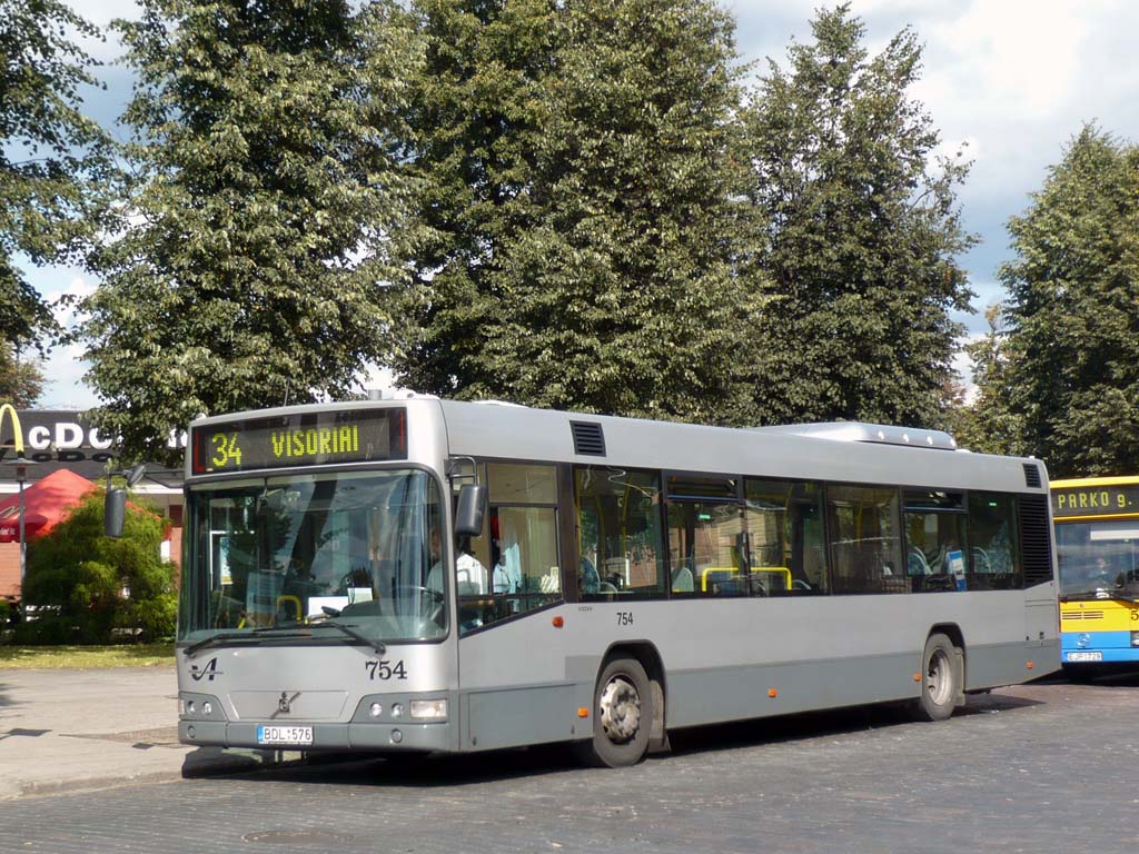 Литва, Volvo 7700 № 754