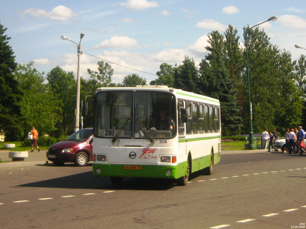 Санкт-Петербург, ЛиАЗ-5256.25 № 3228