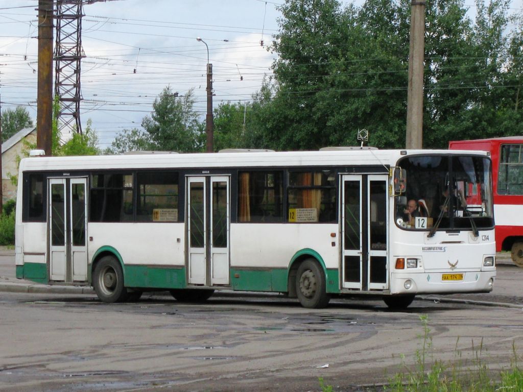 Sanktpēterburga, LiAZ-5256.25 № 1314