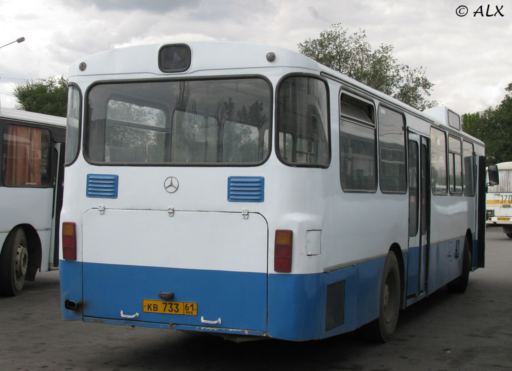 Ростовская область, Mercedes-Benz O305 № КВ 733 61