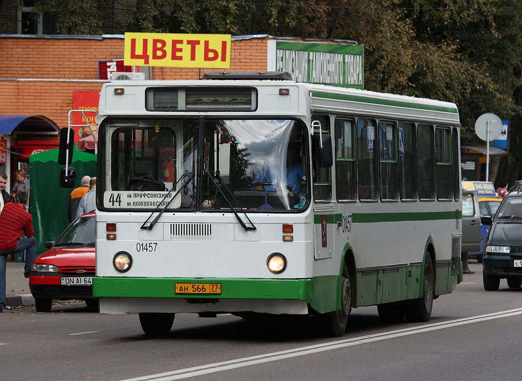 Москва, ЛиАЗ-5256.25 № 01457