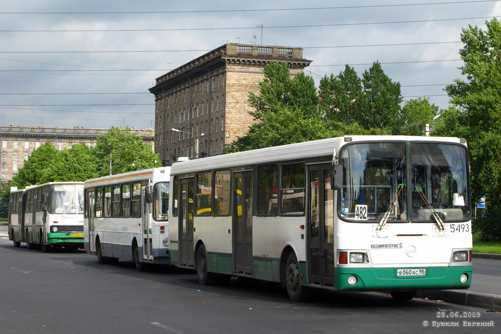 Санкт-Петербург, ЛиАЗ-5256.25 № 5493