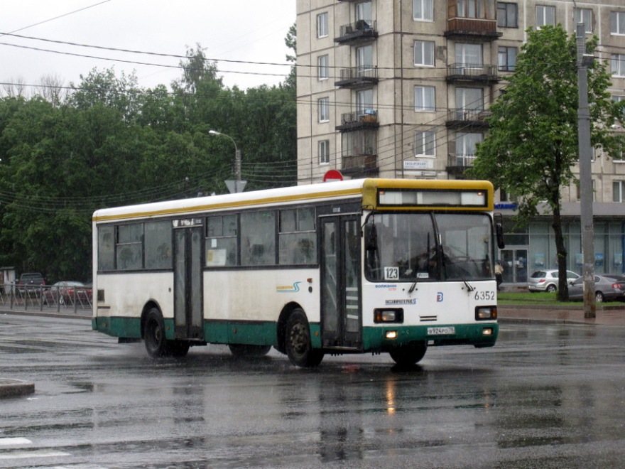 Санкт-Петербург, Волжанин-52701-10-02/22 № 6352