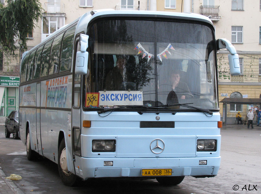 Воронежская область, Mercedes-Benz O303-15RHD № АА 008 36