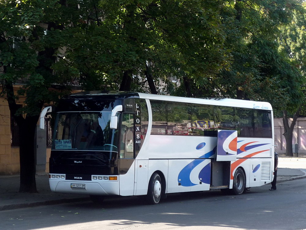 Харьковская область, MAN A13 S2000 № AX 5251 BM